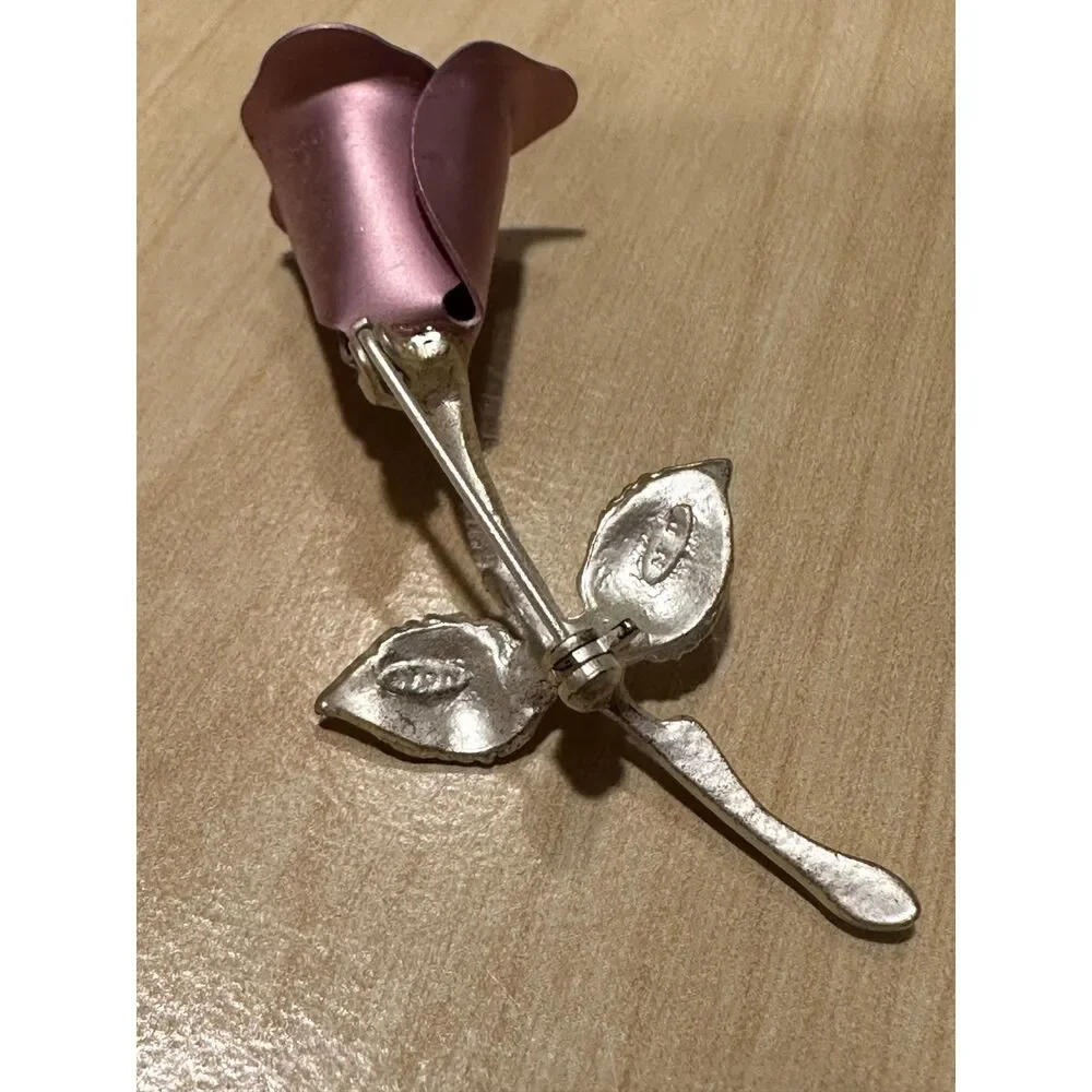 Vintage Avon Pink Enamel Rose Brooch Pin Silver Tone Long Stem Floral